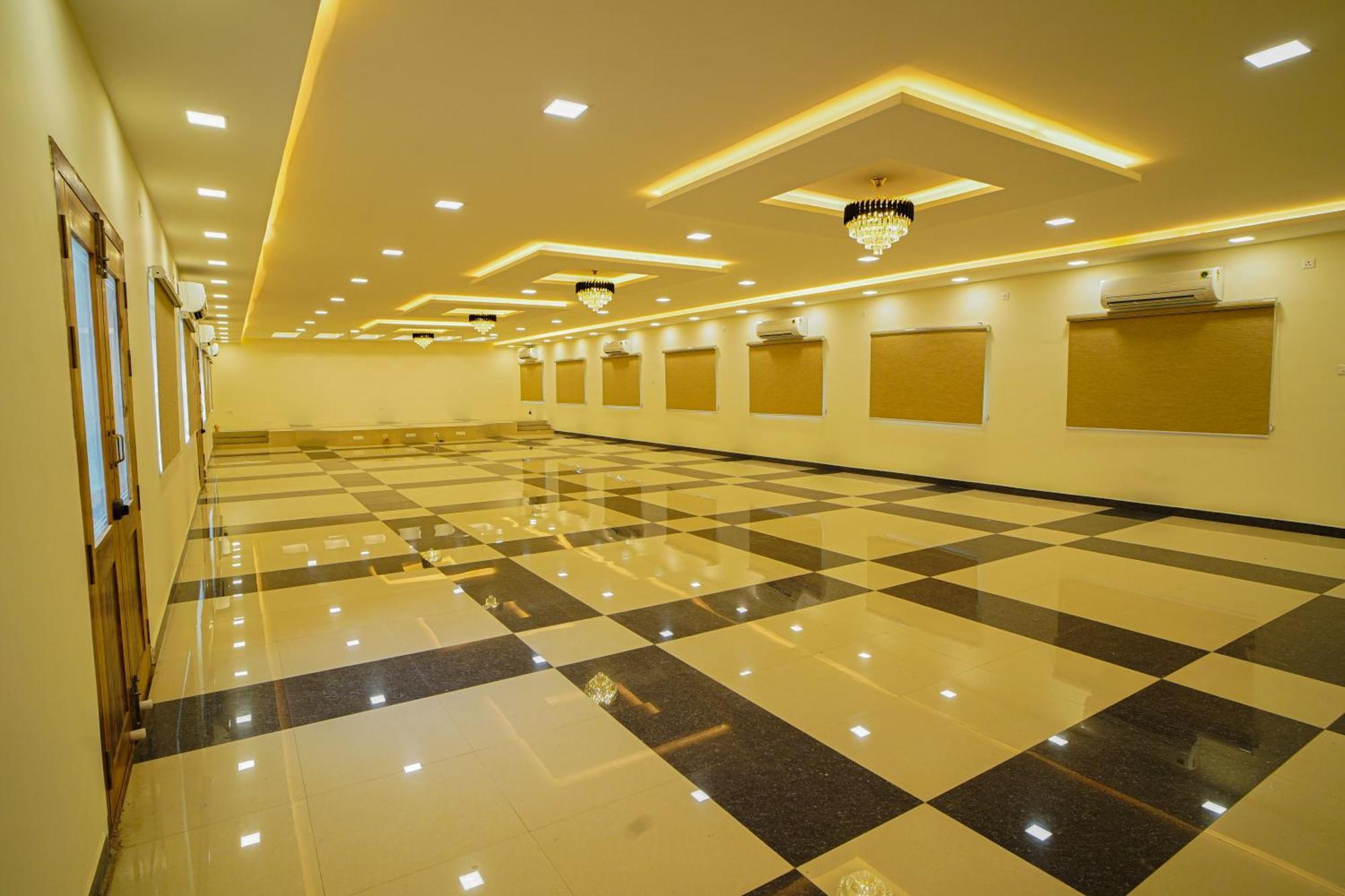 Tpc Camphor Hotel Tiruchirappalli Exterior foto